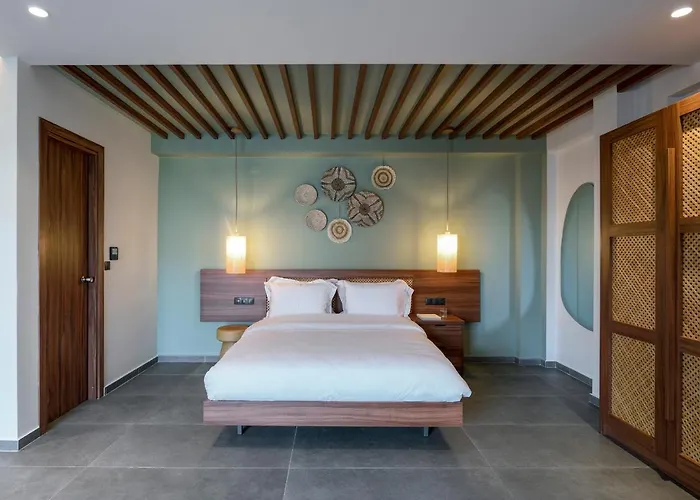 Amyntas Seafront Hotel